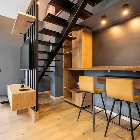 Sunflower - Chic Loft In Tineretului Bucharest Luaran gambar
