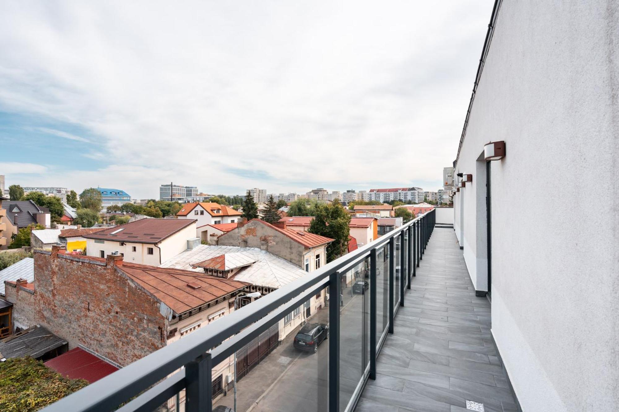 Sunflower - Chic Loft In Tineretului Bucharest Luaran gambar