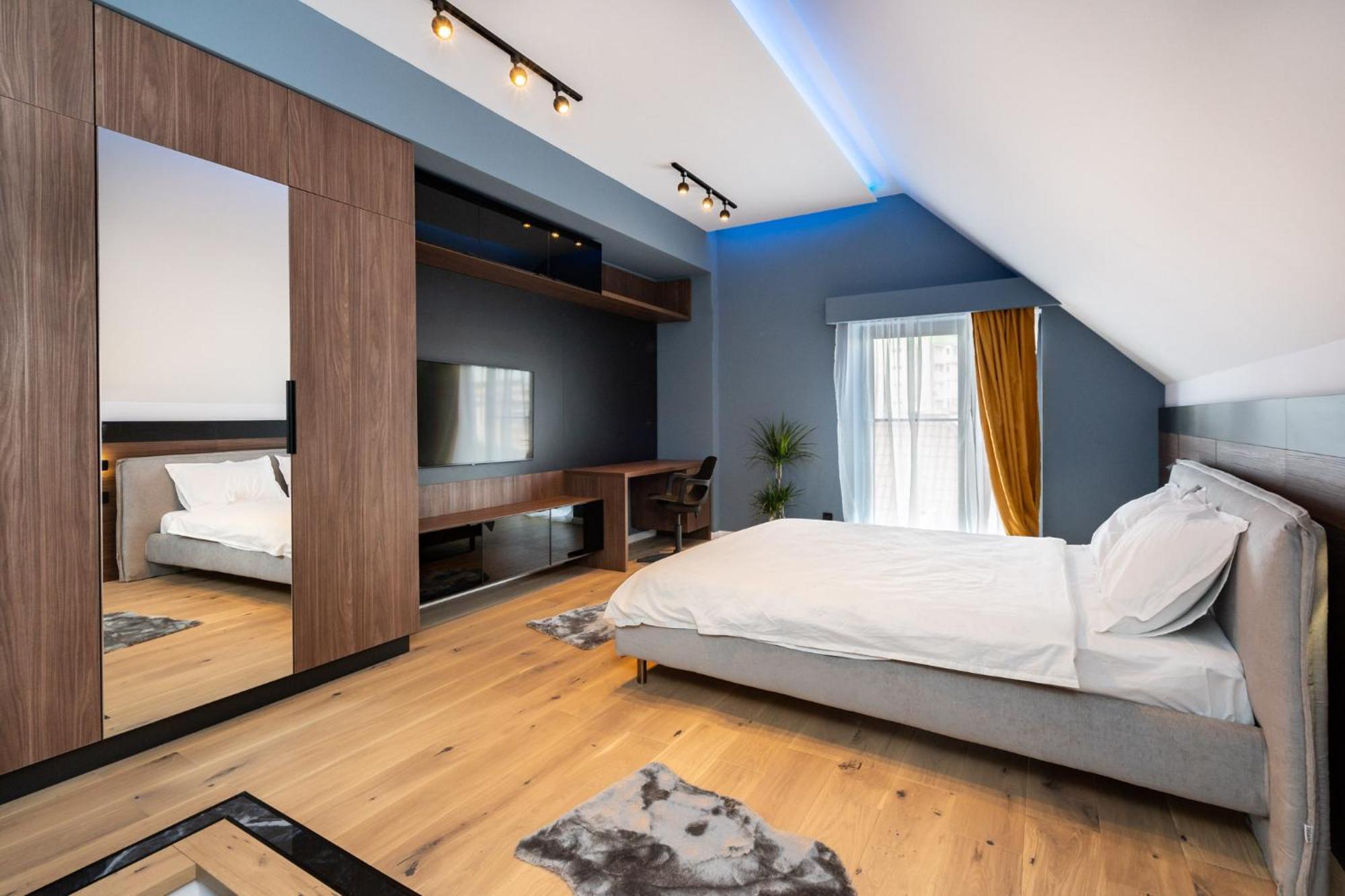 Sunflower - Chic Loft In Tineretului Bucharest Luaran gambar