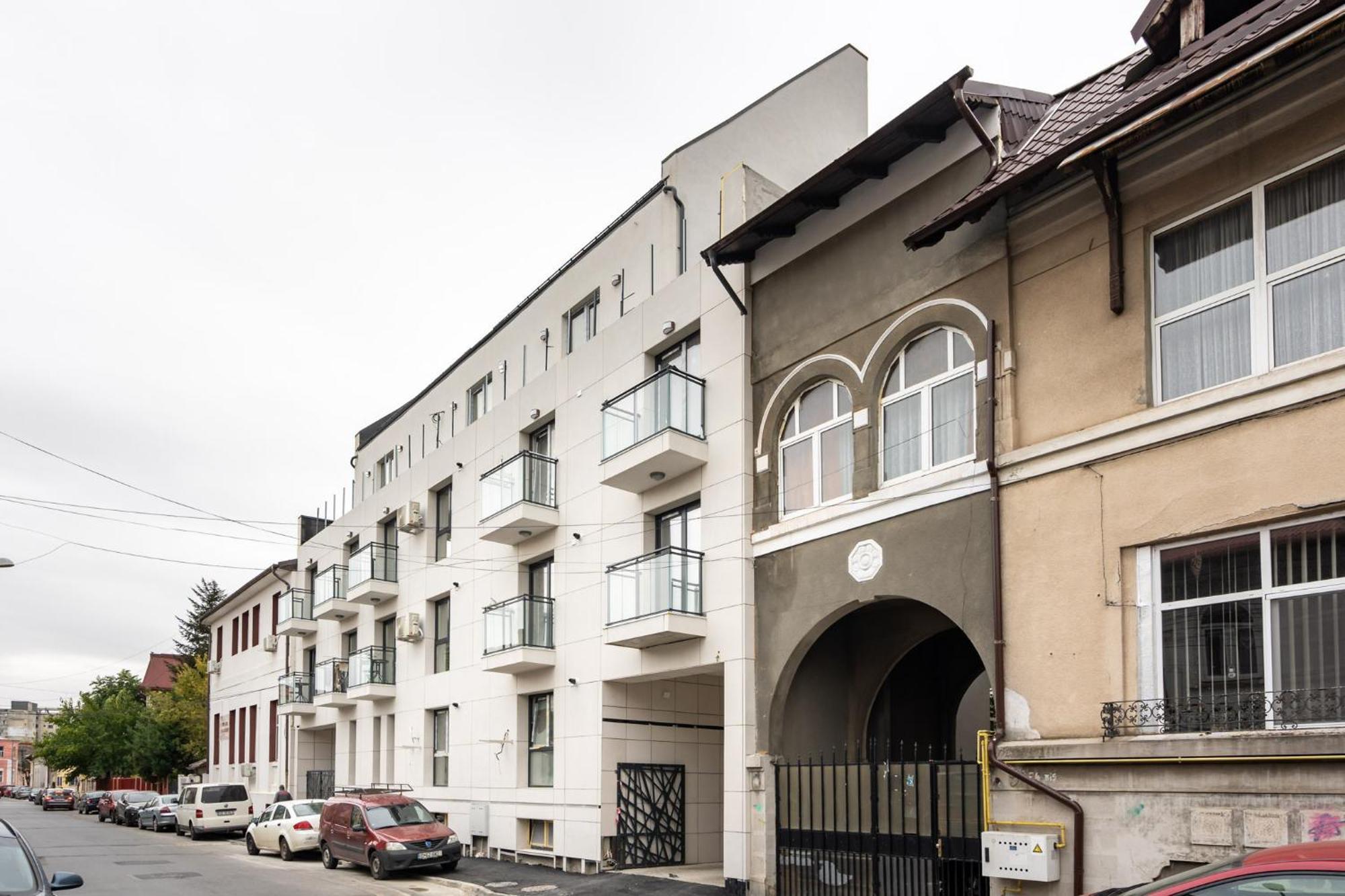 Sunflower - Chic Loft In Tineretului Bucharest Luaran gambar