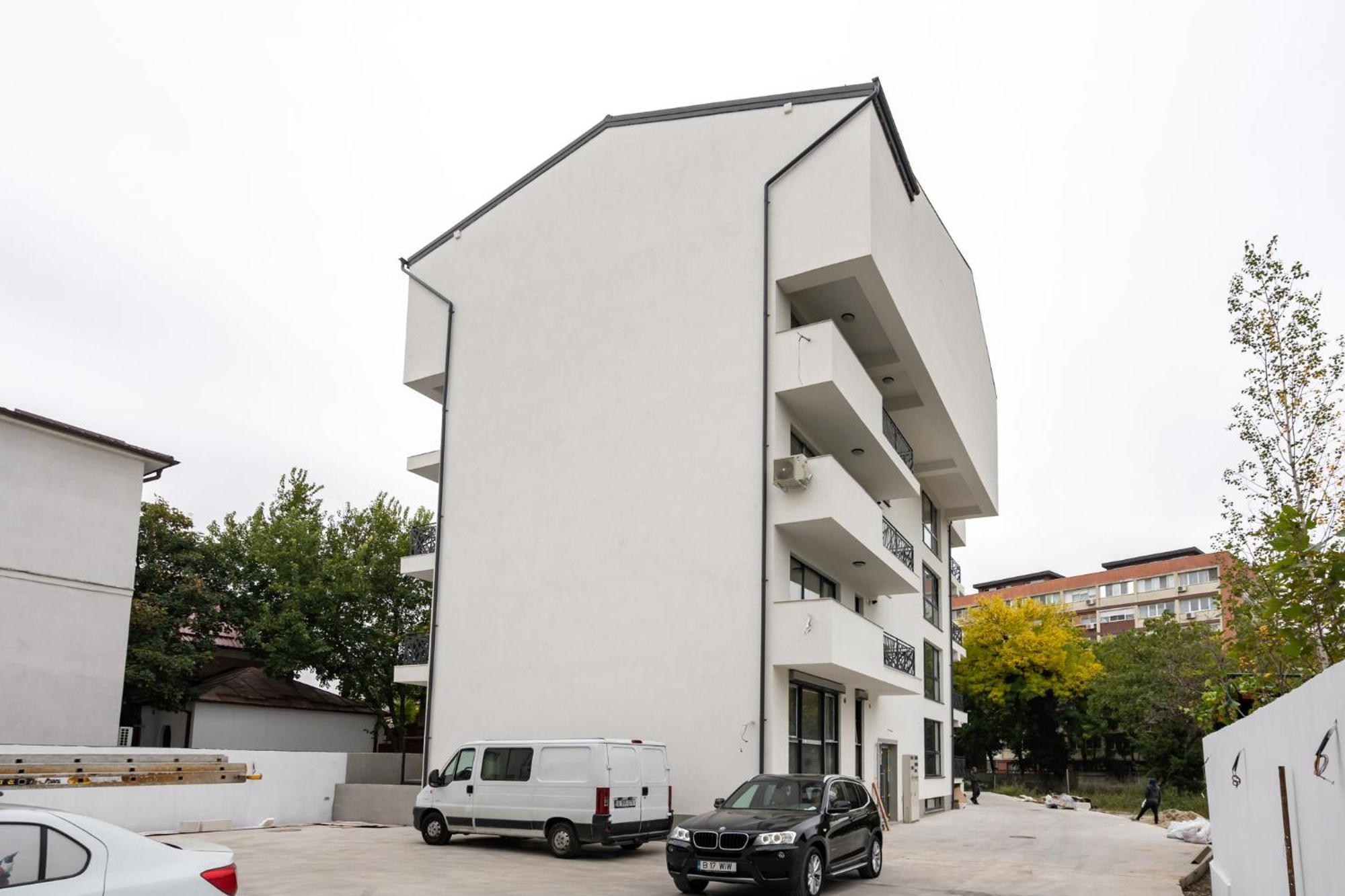 Sunflower - Chic Loft In Tineretului Bucharest Luaran gambar